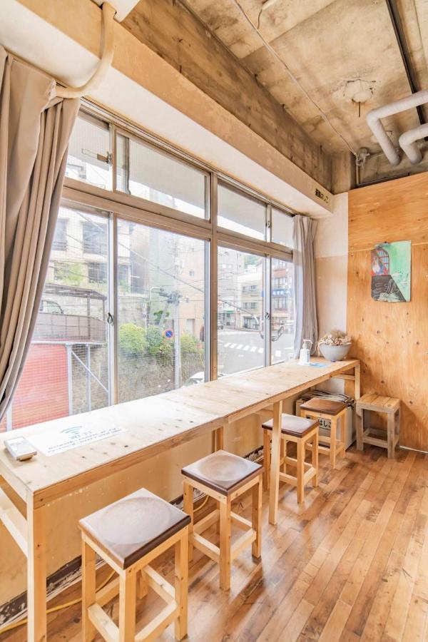 Artbar & Guesthouse Ennova Atami  Buitenkant foto