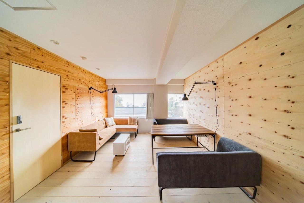Artbar & Guesthouse Ennova Atami  Buitenkant foto