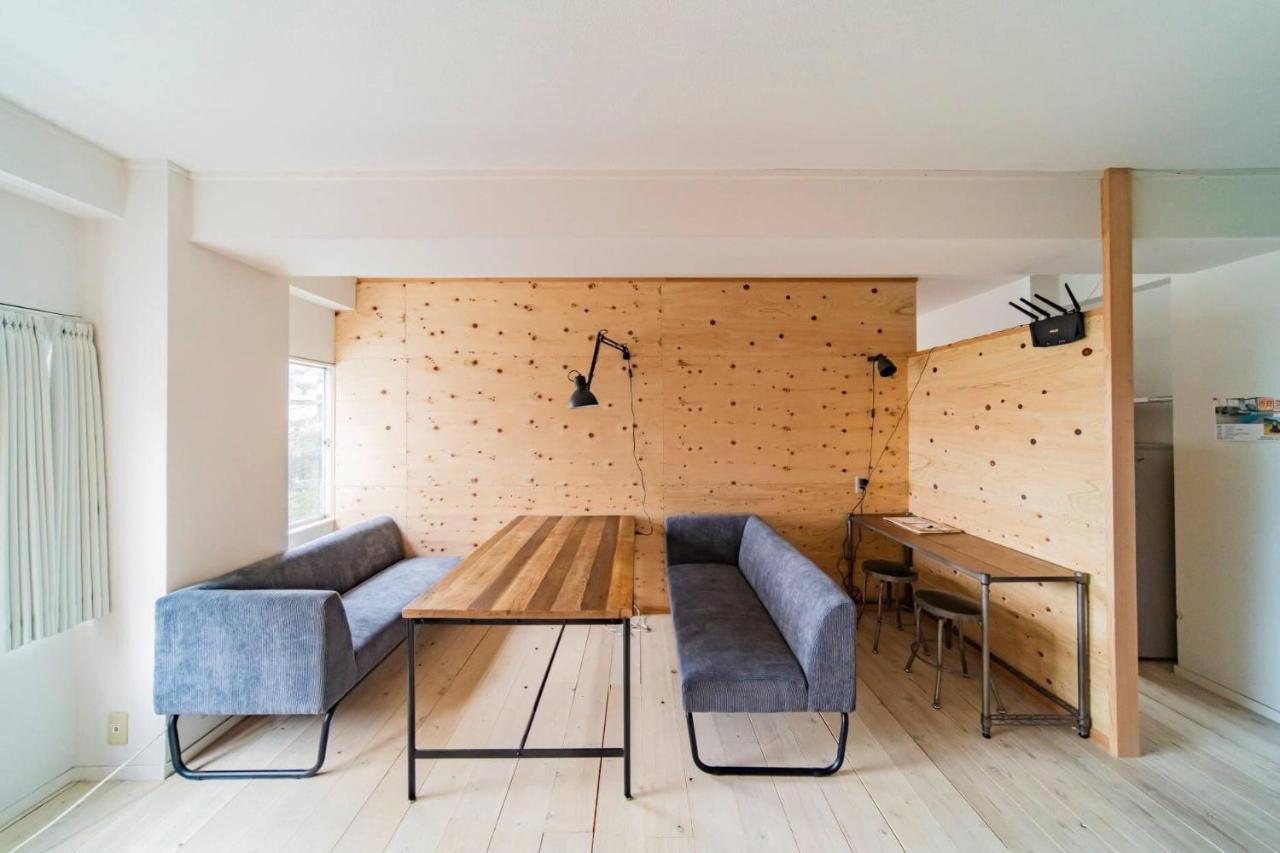 Artbar & Guesthouse Ennova Atami  Buitenkant foto